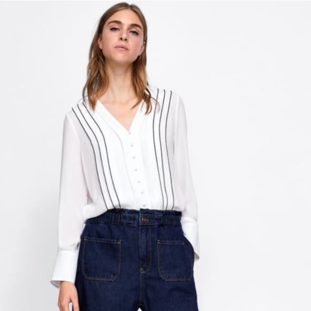 Zara Shirt w. Contrasting Piping White